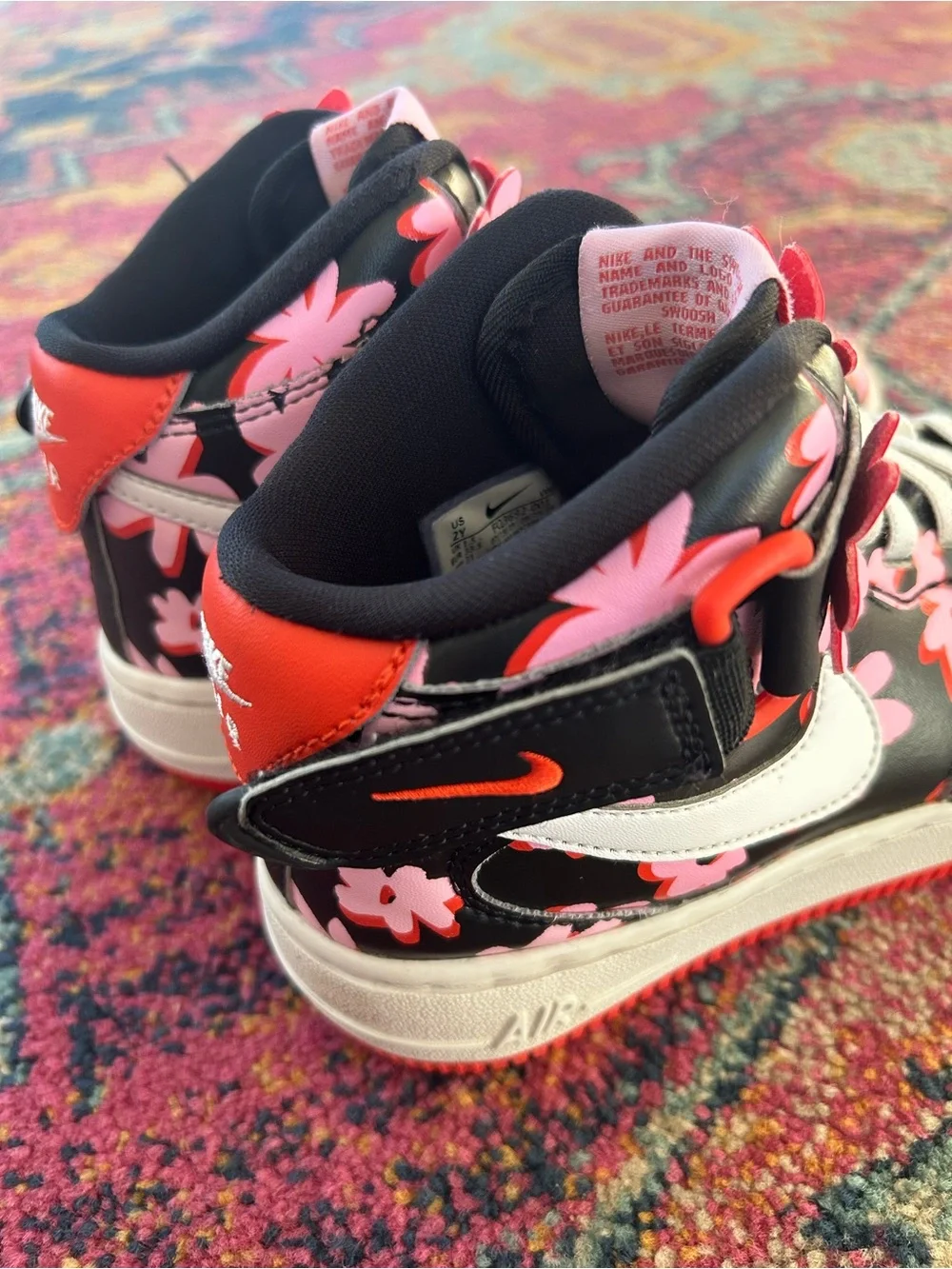 Nike | Girl’s Black/Pink Floral ‘Flower Power’ Air Force 1 Mid Top Sneakers 2Y - Picture 11 of 16